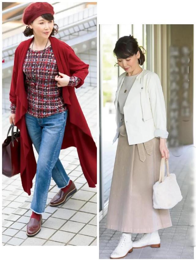 鞠婧祎穿衣服游泳!一脸水渍头发零散 鞠婧祎穿衣服游泳!一脸水渍头发零散