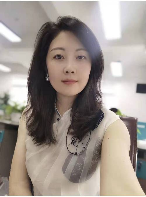 严艺丹和吴奇隆结婚照 严艺丹和吴奇隆结婚照