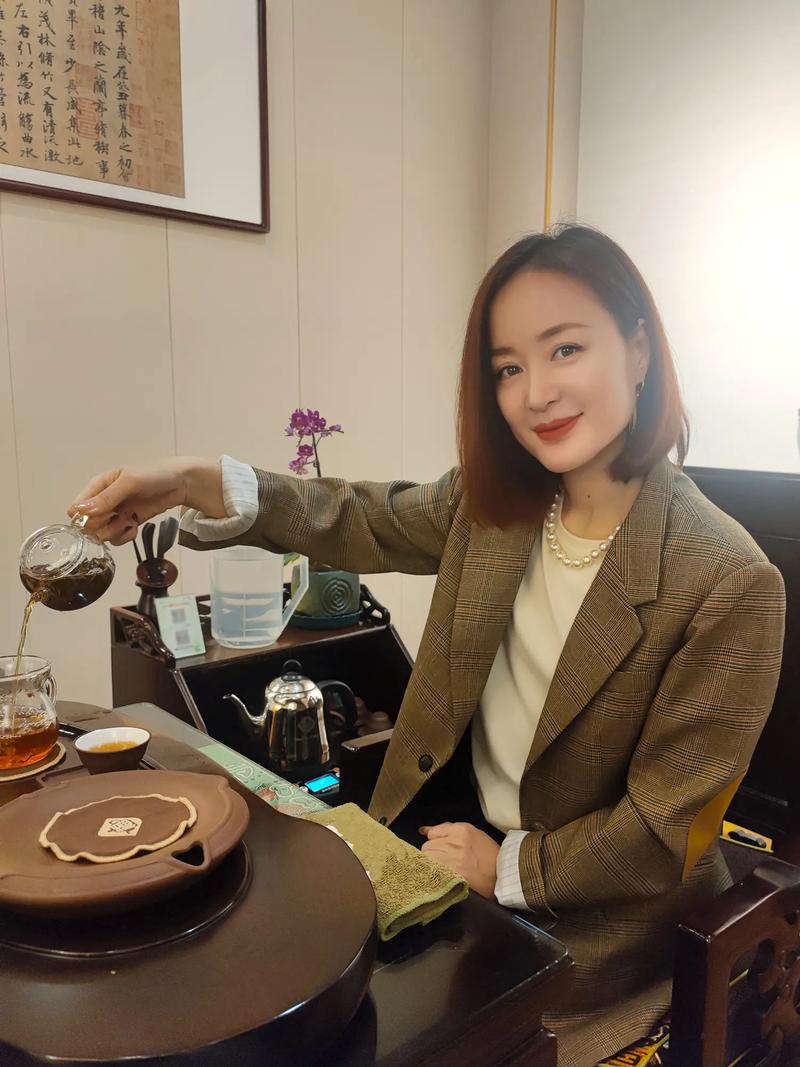 爱来的刚好演员表韩栋