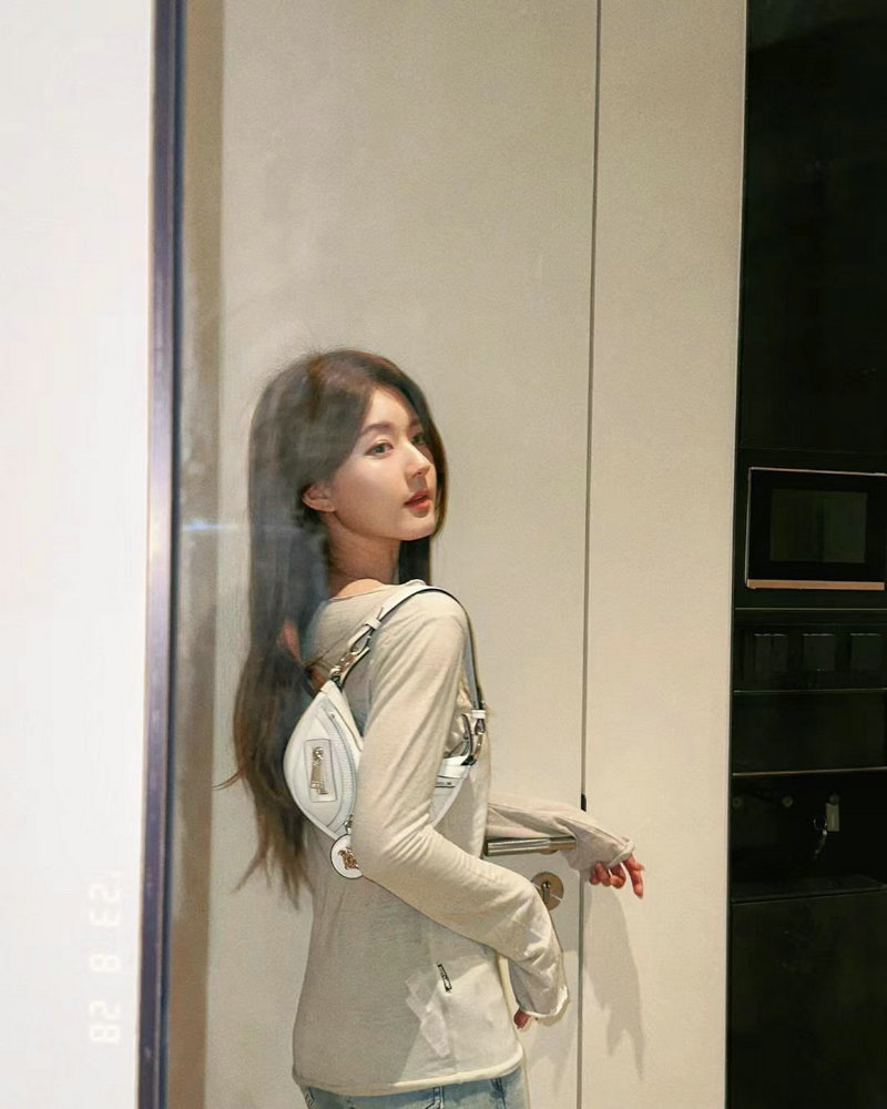 辛芷蕾1978年出生