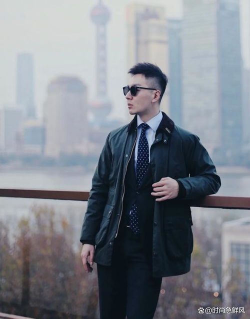 张冬玲现任的老公结婚照